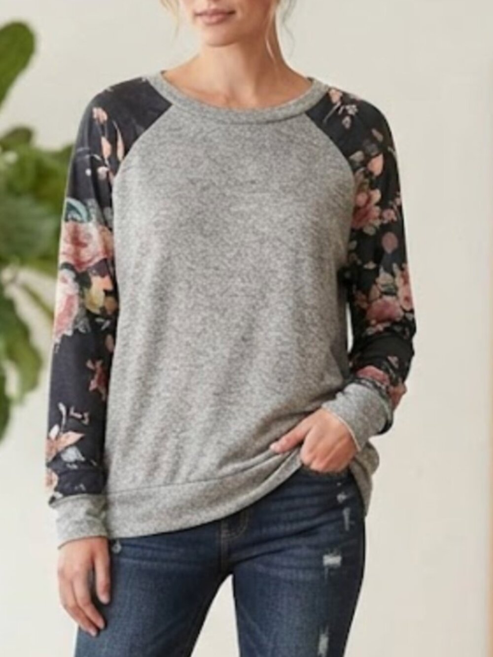 Pink Clover Gray Pullover with Floral Raglan Sleeves, Size M